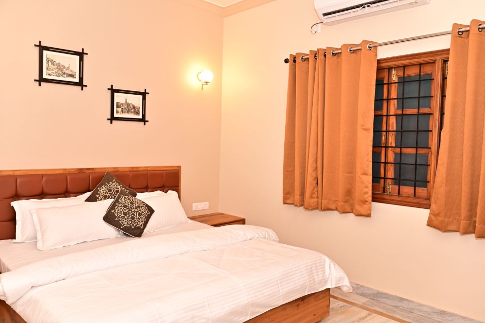Shridham Home Stay