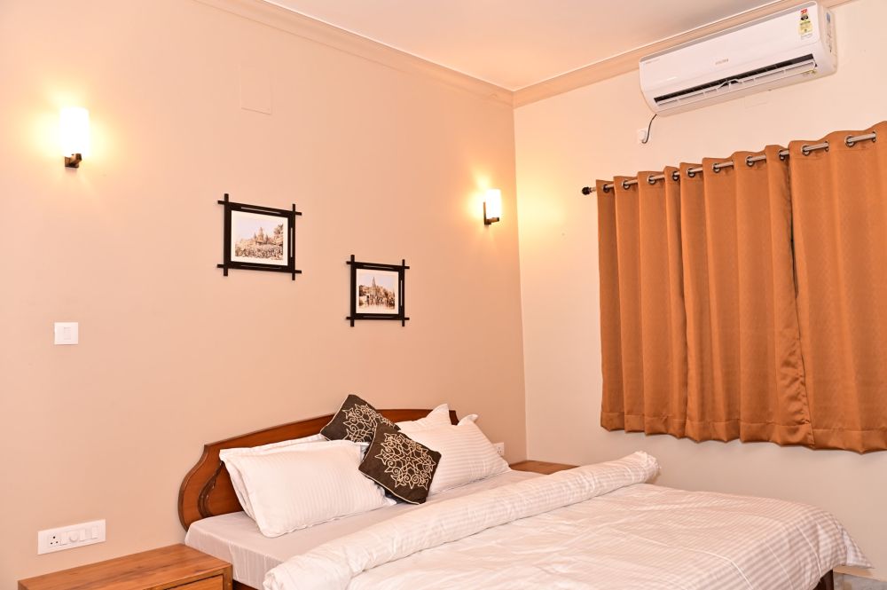 Shridham Home Stay