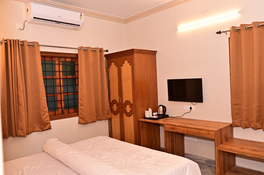 Shridham Home Stay